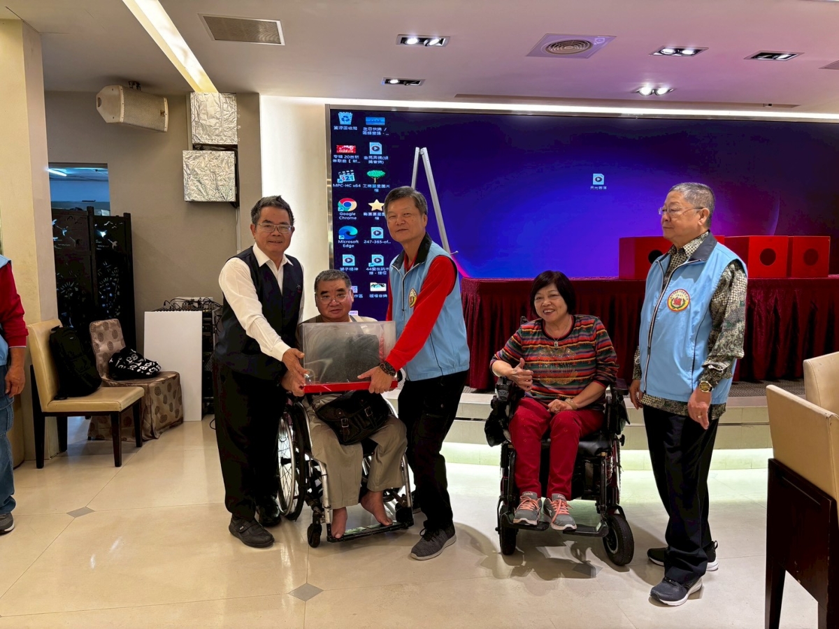 LINE_ALBUM_20251207_251208_3